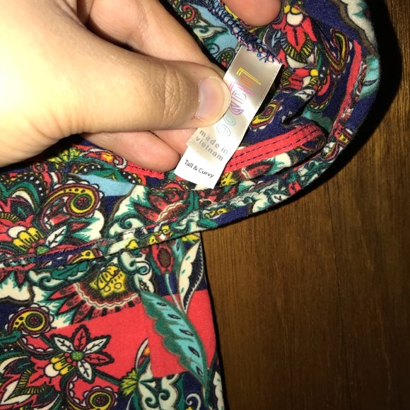 LulaRoe TC leggings - Picture 2 of 3